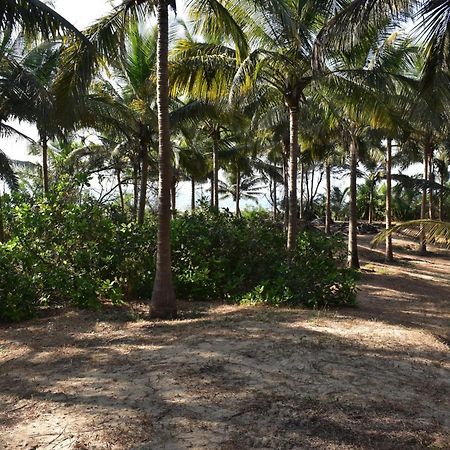 Sneh Beach Homestay - Wayangani Vengurla Esterno foto