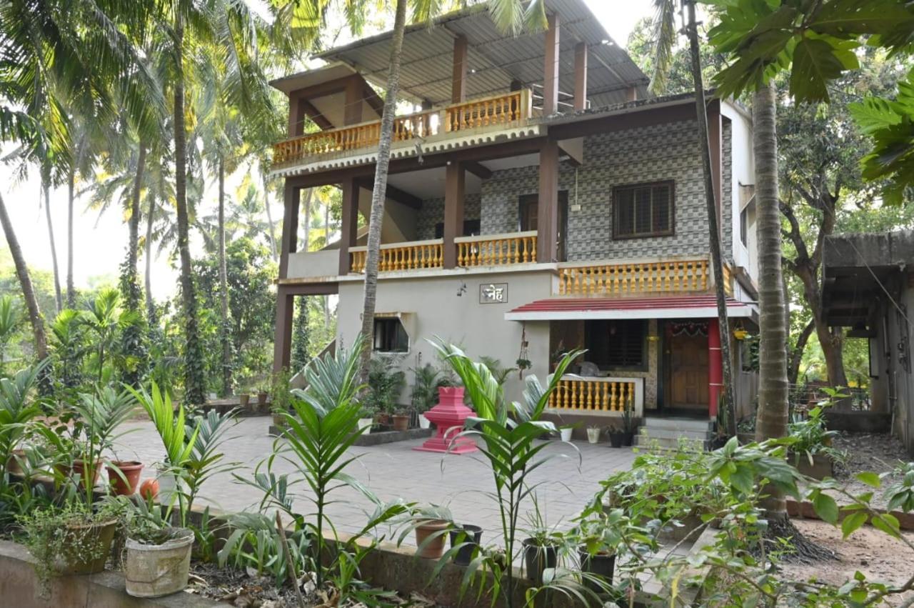 Sneh Beach Homestay - Wayangani Vengurla Esterno foto