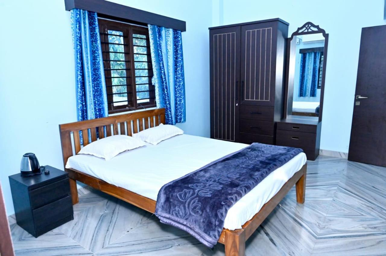 Sneh Beach Homestay - Wayangani Vengurla Esterno foto